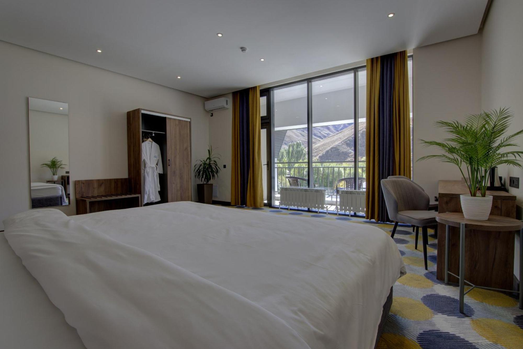 Grand Khan Tengri 4* Naryn Dış mekan fotoğraf