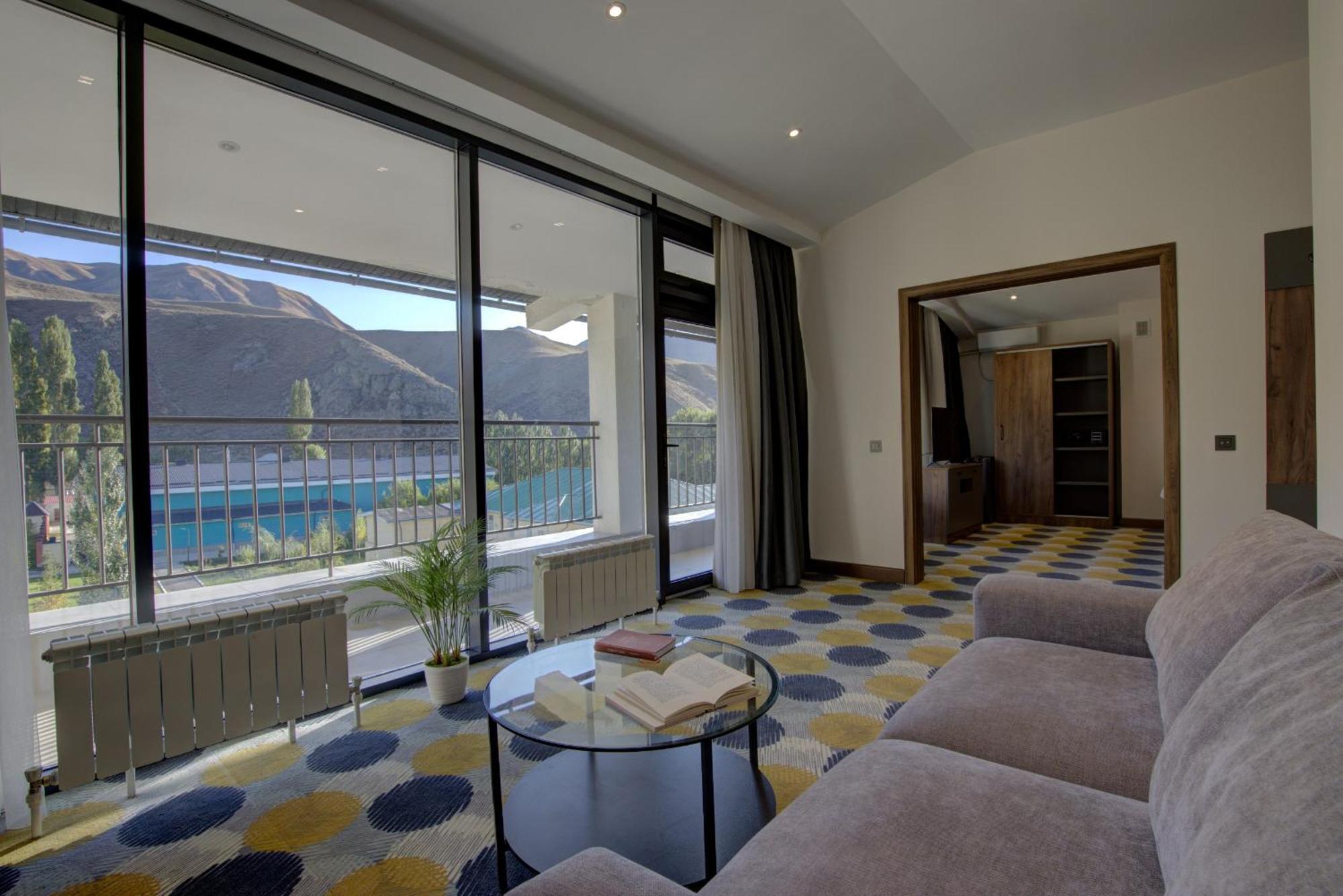 Grand Khan Tengri 4* Naryn Dış mekan fotoğraf